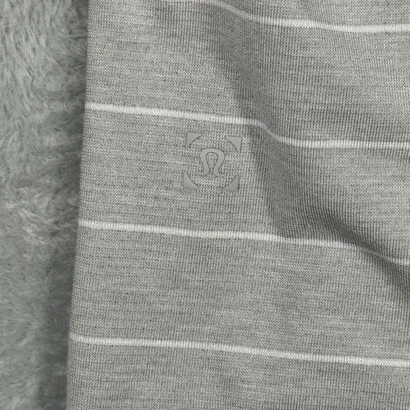 Lululemon Polo Shirt L Gray Striped Short Sleeve *NO SIZE TAG SEE‎ MEASUREMENTS - Picture 6 of 7